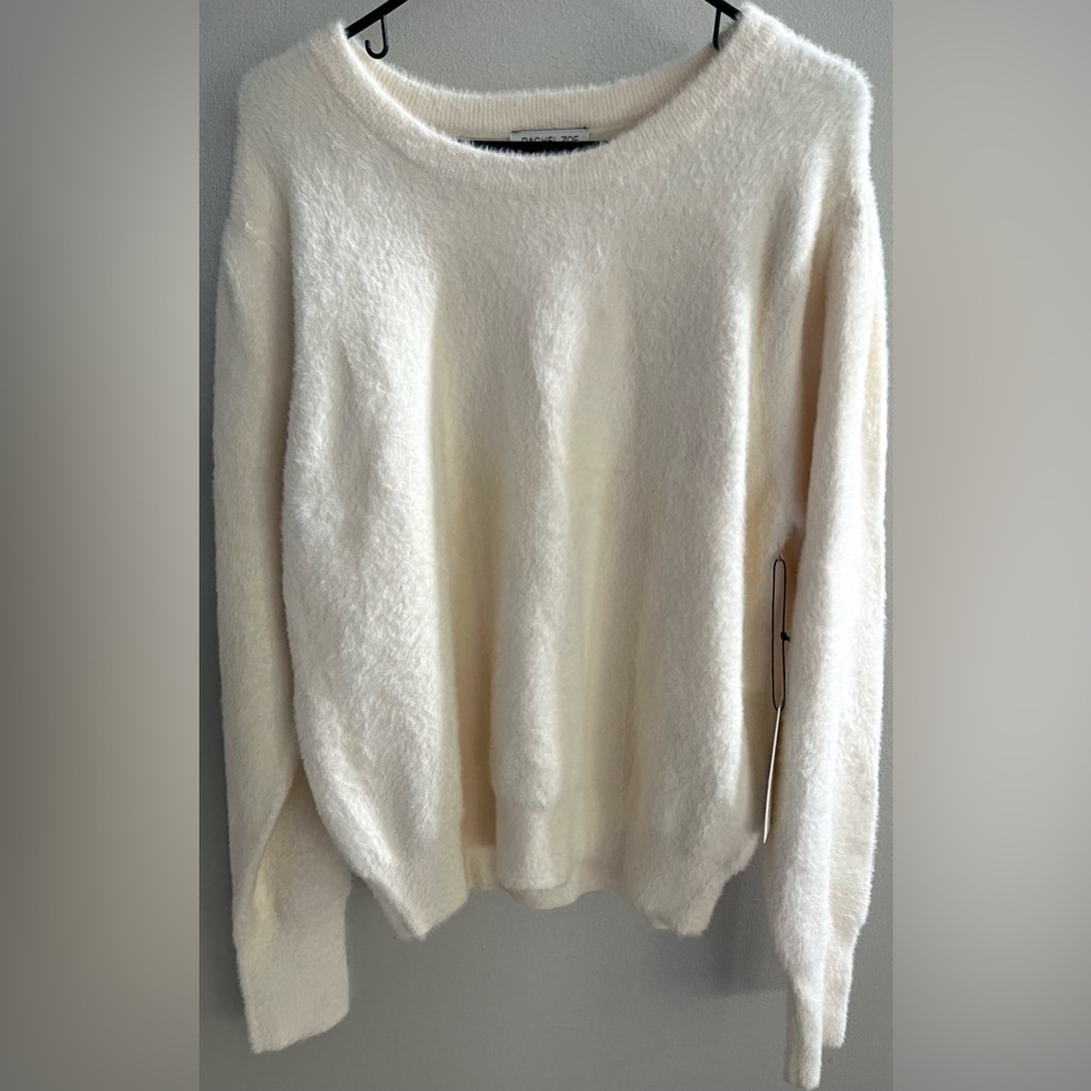 Rachel Zoe Fuzzy Cream Sweater NEW